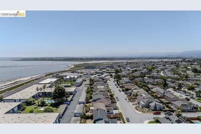 1298 Ribbon St, Foster City, CA 94404 - Photo 7