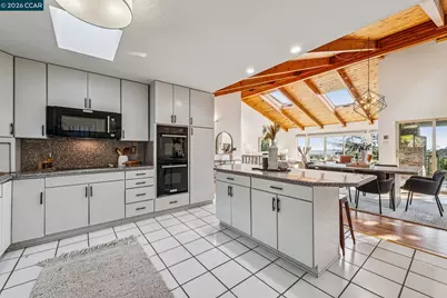 3203 Monterey Blvd, Oakland, CA 94602 - Photo 17