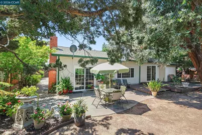 2259 Shasta Ct, Martinez, CA 94553 - Photo 23