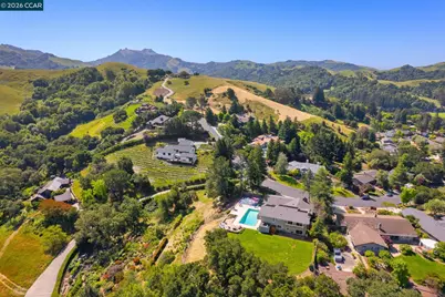1933 Joseph Dr, Moraga, CA 94556 - Photo 83