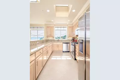 1400 Pinnacle Ct #401, Richmond, CA 94801 - Photo 17
