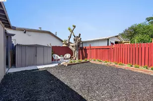 1137 Seminary Ave, Oakland, CA 94621 - Photo 15