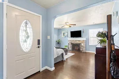 381 Lexington Ave, San Leandro, CA 94577 - Photo 13
