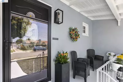 381 Lexington Ave, San Leandro, CA 94577 - Photo 9