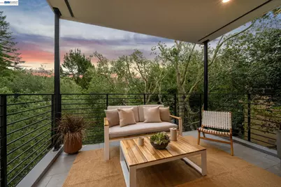 6874 Buckingham Boulevard, Berkeley, CA 94705 - Photo 35