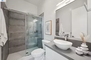 6874 Buckingham Blvd, Berkeley, CA 94705 - Photo 49