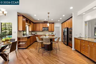 306 Maverick Ct, Lafayette, CA 94549 - Photo 9