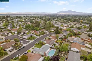 1948 Rainier Dr, Martinez, CA 94553 - Photo 35