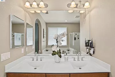 840 Rainbow Ct, Discovery Bay, CA 94505 - Photo 29