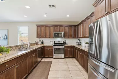 840 Rainbow Ct, Discovery Bay, CA 94505 - Photo 17