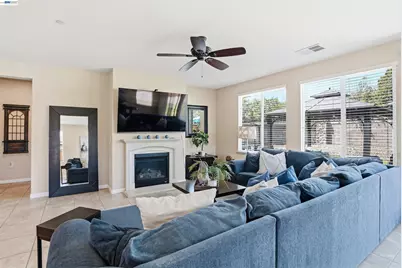 840 Rainbow Ct, Discovery Bay, CA 94505 - Photo 23