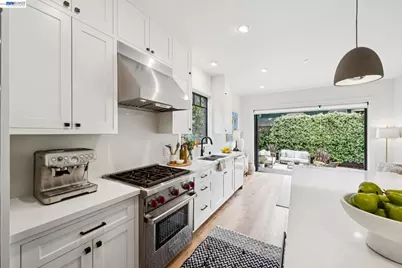 82 Montell Street, Oakland, CA 94611 - Photo 9