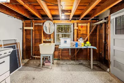 546 North Street, Oakland, CA 94609 - Photo 29