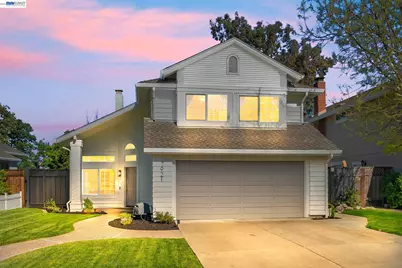 7921 Crossridge Dr, Dublin, CA 94568 - Photo 3