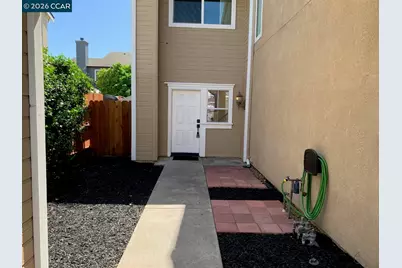2085 Springbrook Ct, Oakley, CA 94561 - Photo 3
