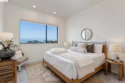 45 Schooner Hl, Oakland, CA 94618 - Photo 29