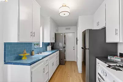 1825 Highland Pl #1825, Berkeley, CA 94709 - Photo 11