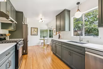 1113 Hillview Rd, Berkeley, CA 94708 - Photo 19