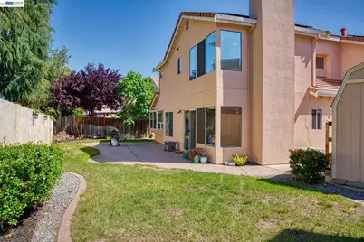 1930 Tahoe Cir, Tracy, CA 95376 - Photo 3