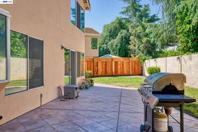 1930 Tahoe Cir, Tracy, CA 95376 - Photo 33