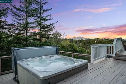 102 Hillcrest Dr, Orinda, CA 94563 - Photo 37