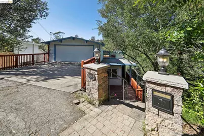 6643 Aitken Dr, Oakland, CA 94611 - Photo 37