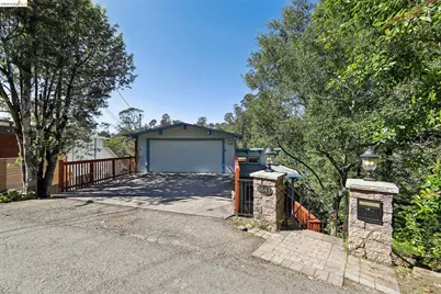 6643 Aitken Dr, Oakland, CA 94611 - Photo 37
