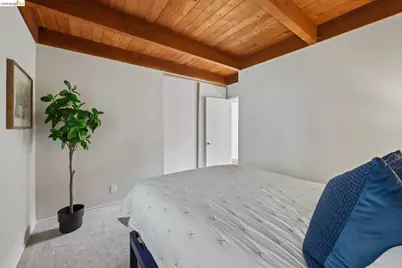 6643 Aitken Dr, Oakland, CA 94611 - Photo 17