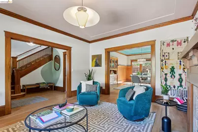 579 Kenmore Ave, Oakland, CA 94610 - Photo 9