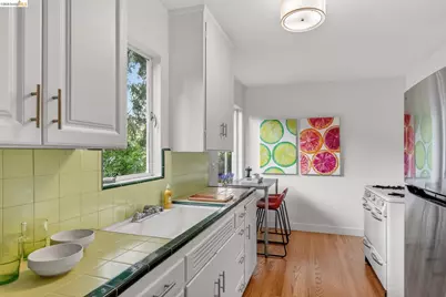 1825 Highland Pl #1827, Berkeley, CA 94709 - Photo 9