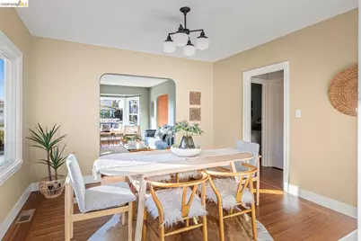 2736 Bartlett St, Oakland, CA 94602 - Photo 11