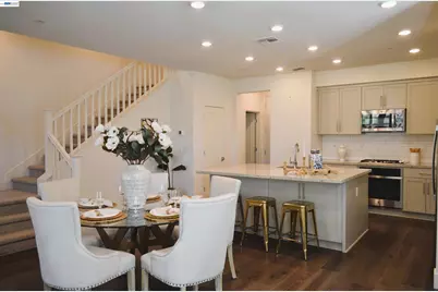 12109 Almeria Way, San Ramon, CA 94583 - Photo 3