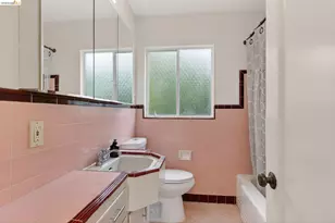1825 Highland Pl, Berkeley, CA 94709 - Photo 19