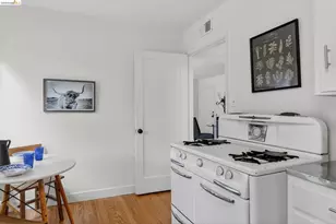 1825 Highland Pl, Berkeley, CA 94709 - Photo 15