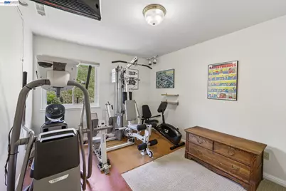 26 Oak Rd, Orinda, CA 94563 - Photo 37