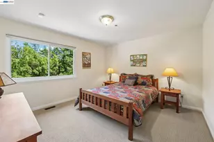 26 Oak Rd, Orinda, CA 94563 - Photo 23