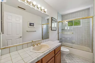 26 Oak Rd, Orinda, CA 94563 - Photo 35