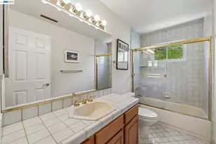 26 Oak Rd, Orinda, CA 94563 - Photo 35