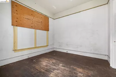 1528 International Blvd, Oakland, CA 94606 - Photo 13