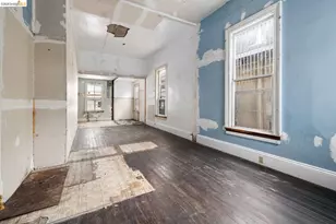 1528 International Blvd, Oakland, CA 94606 - Photo 9