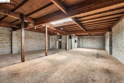 1528 International Blvd, Oakland, CA 94606 - Photo 11
