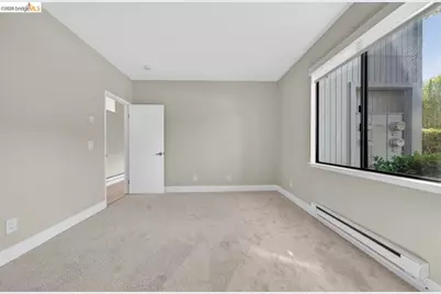 91 Schooner Ct, Richmond, CA 94804 - Photo 17