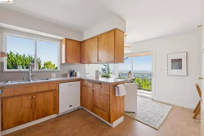 1901 Melvin Rd, Oakland, CA 94602 - Photo 17
