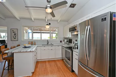5239 Katrina Ct, Castro Valley, CA 94546 - Photo 17