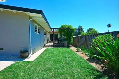 5239 Katrina Ct, Castro Valley, CA 94546 - Photo 45