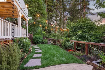 306 Wildwood Ave, Piedmont, CA 94611 - Photo 3