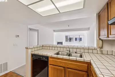 545 Pierce St #2307, Albany, CA 94706 - Photo 7
