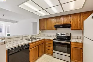 545 Pierce St, Albany, CA 94706 - Photo 13