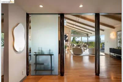 12131 Skyline Blvd, Oakland, CA 94619 - Photo 5