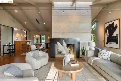 12131 Skyline Blvd, Oakland, CA 94619 - Photo 15
